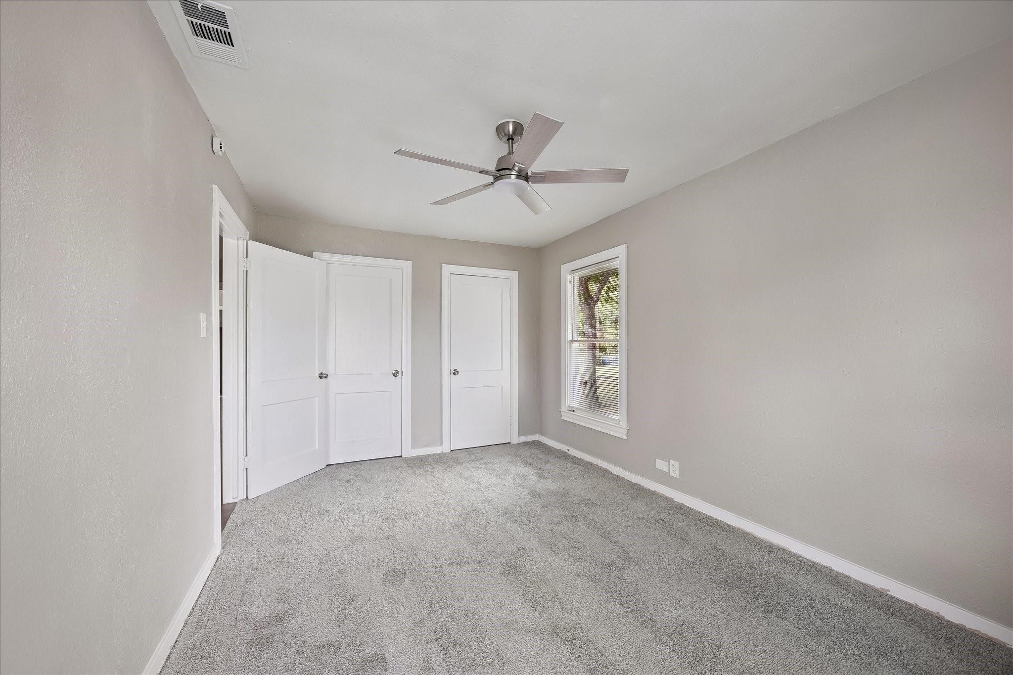 613 Winding Way Street Lake Jackson, TX 77566 - Photo 6 of 11
