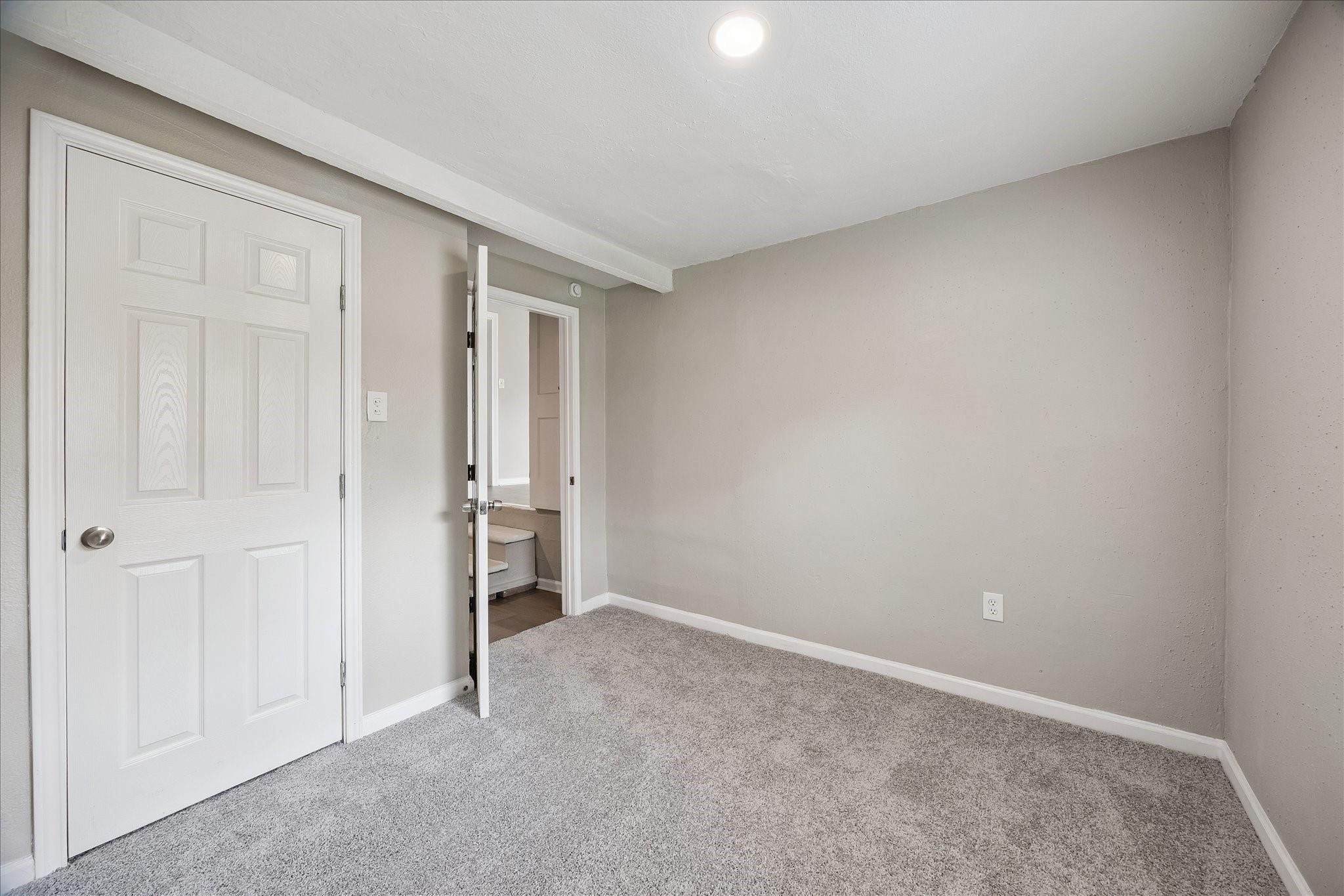 613 Winding Way Street Lake Jackson, TX 77566 - Photo 9 of 11