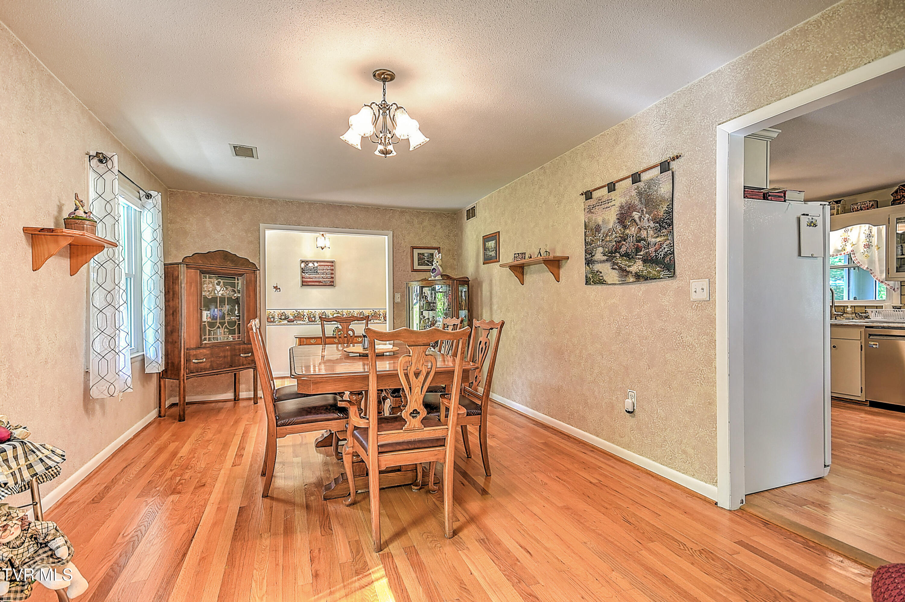 612 Colonial Heights Road Kingsport, TN 37663 - Photo 20 of 51 612 Colonial Heights LG-33