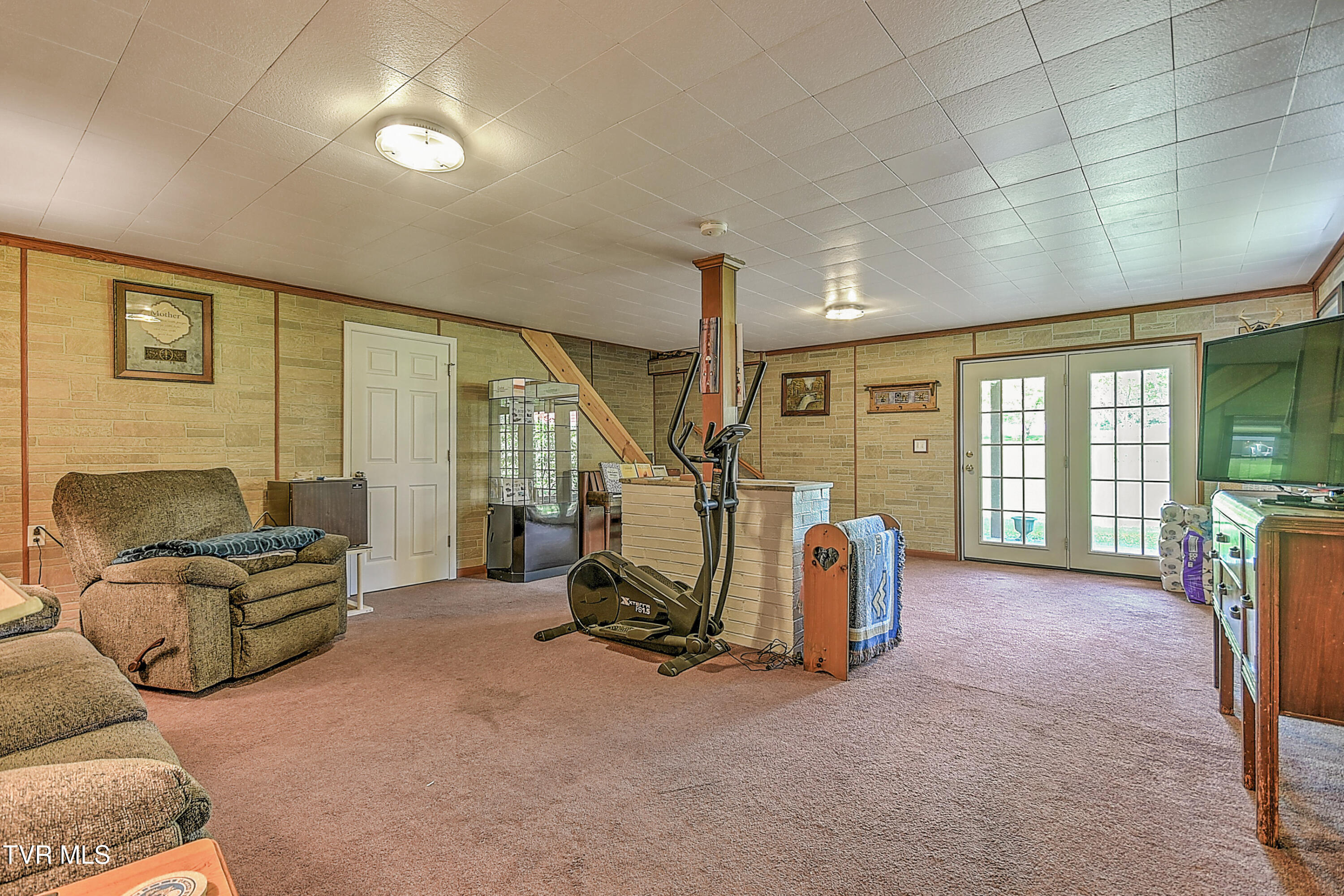 612 Colonial Heights Road Kingsport, TN 37663 - Photo 42 of 51 612 Colonial Heights LG-37