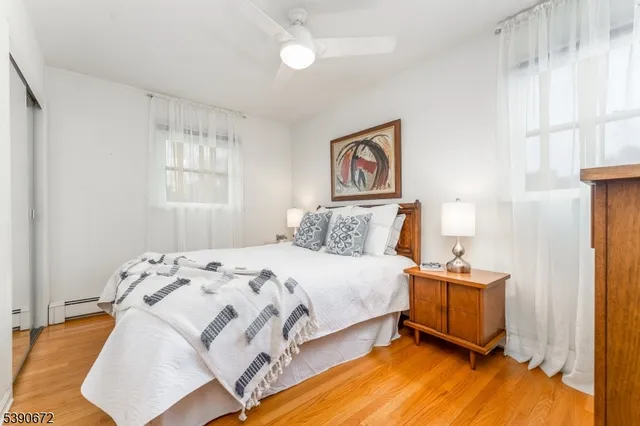 $934,999 | 13 Glutting Place, East Hanover, NJ 07936