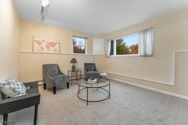 $934,999 | 13 Glutting Place, East Hanover, NJ 07936