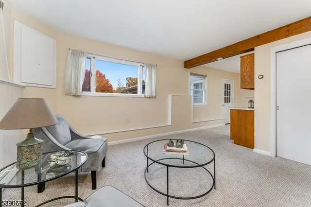 $934,999 | 13 Glutting Place, East Hanover, NJ 07936