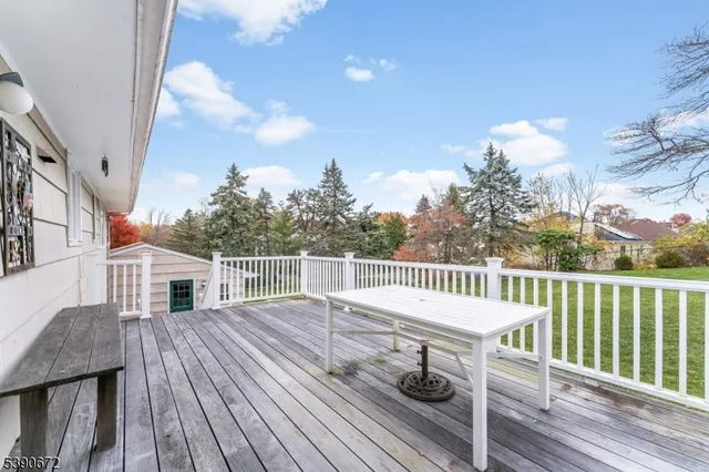 $934,999 | 13 Glutting Place, East Hanover, NJ 07936