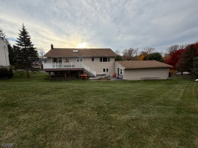 $934,999 | 13 Glutting Place, East Hanover, NJ 07936