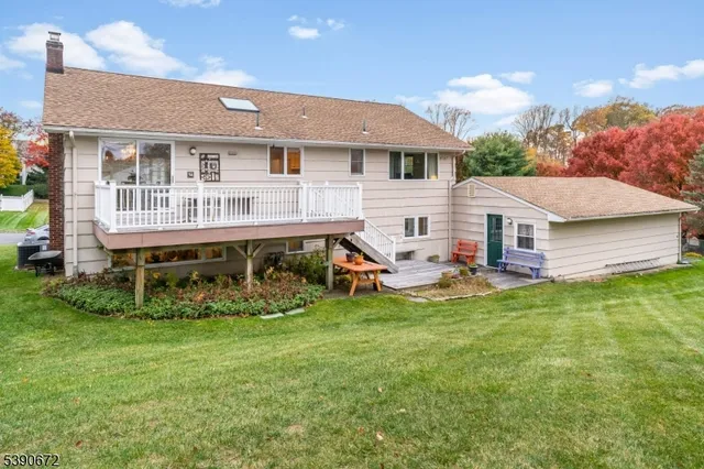 $934,999 | 13 Glutting Place, East Hanover, NJ 07936