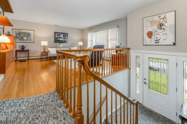 $934,999 | 13 Glutting Place, East Hanover, NJ 07936