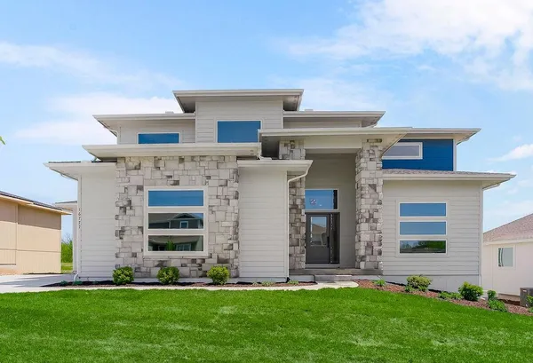 $850,000 | 16777 South Twilight Lane, Olathe, KS 66062
