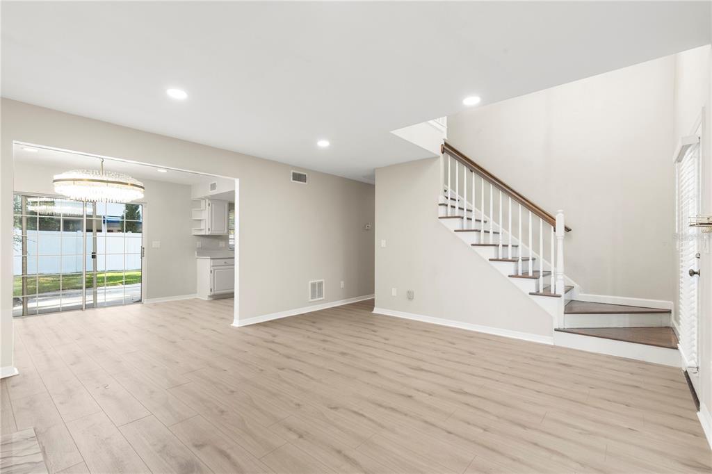 3110 West Villa Rosa Street Tampa, FL 33611 - Photo 3 of 24