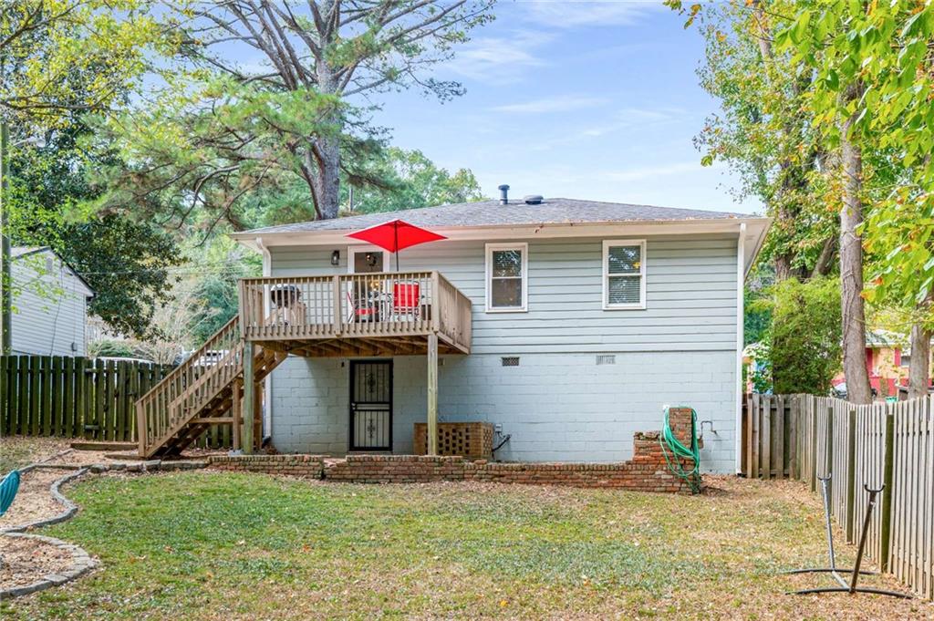 2046 Settle Circle Southeast Atlanta, GA 30316 - Photo 31 of 36 a front view of a house with a yard