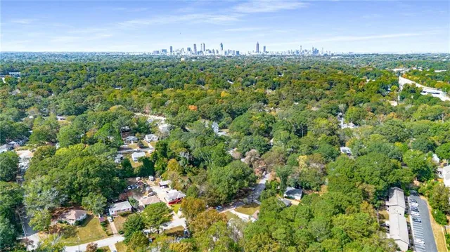 $2,425 | 2046 Settle Circle Southeast, Atlanta, GA 30316