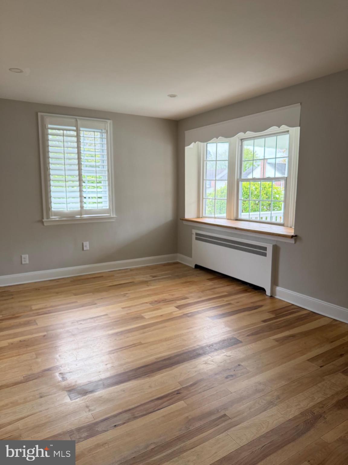 601 Willowbrook Road Havertown, PA 19083 - Photo 5 of 23 Living Room
