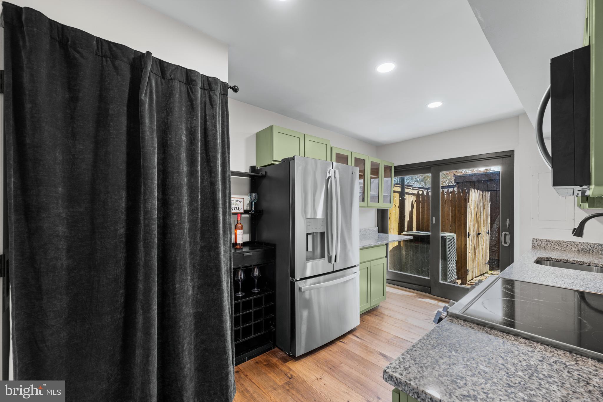 11246 Crystal Run, Unit B223 Columbia, MD 21044 - Photo 13 of 34 Kitchen