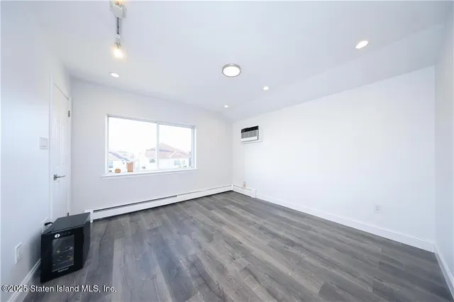 $1,180,000 | 46 Lewiston Street | New Springville