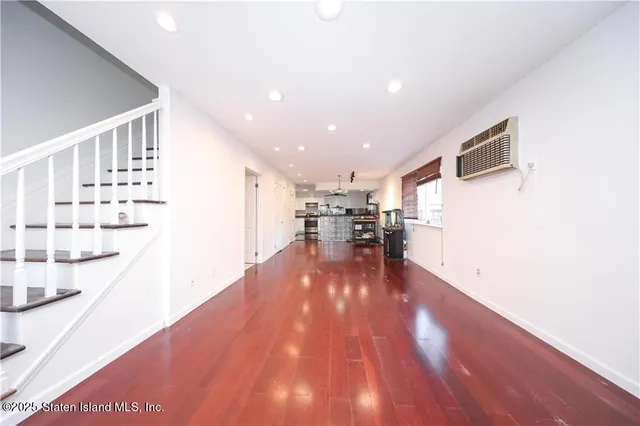 $1,180,000 | 46 Lewiston Street | New Springville