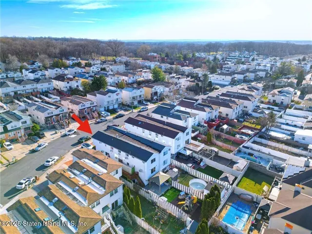 $1,180,000 | 46 Lewiston Street | New Springville