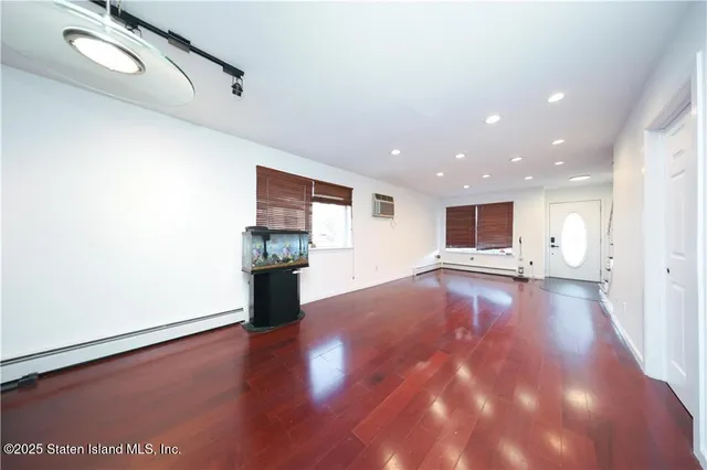 $1,180,000 | 46 Lewiston Street | New Springville