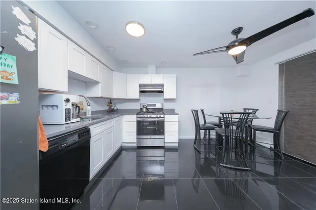 $1,180,000 | 46 Lewiston Street | New Springville