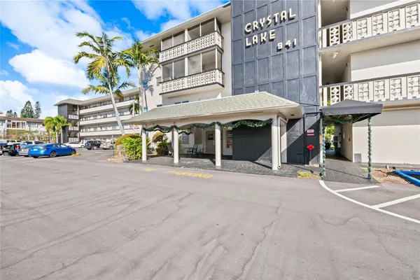 $215,000 | 941 Crystal Lake Drive, Unit 403, Deerfield Beach, FL 33064