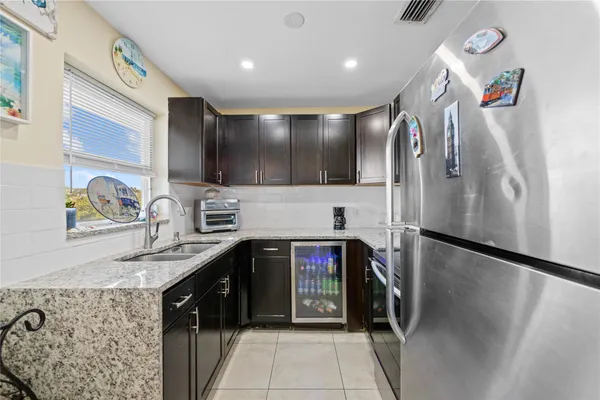 $215,000 | 941 Crystal Lake Drive, Unit 403, Deerfield Beach, FL 33064