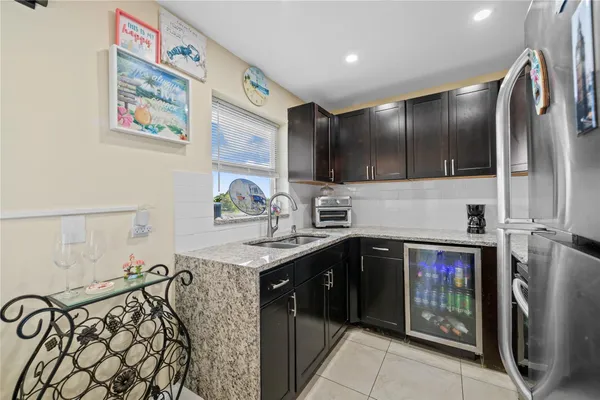 $215,000 | 941 Crystal Lake Drive, Unit 403, Deerfield Beach, FL 33064
