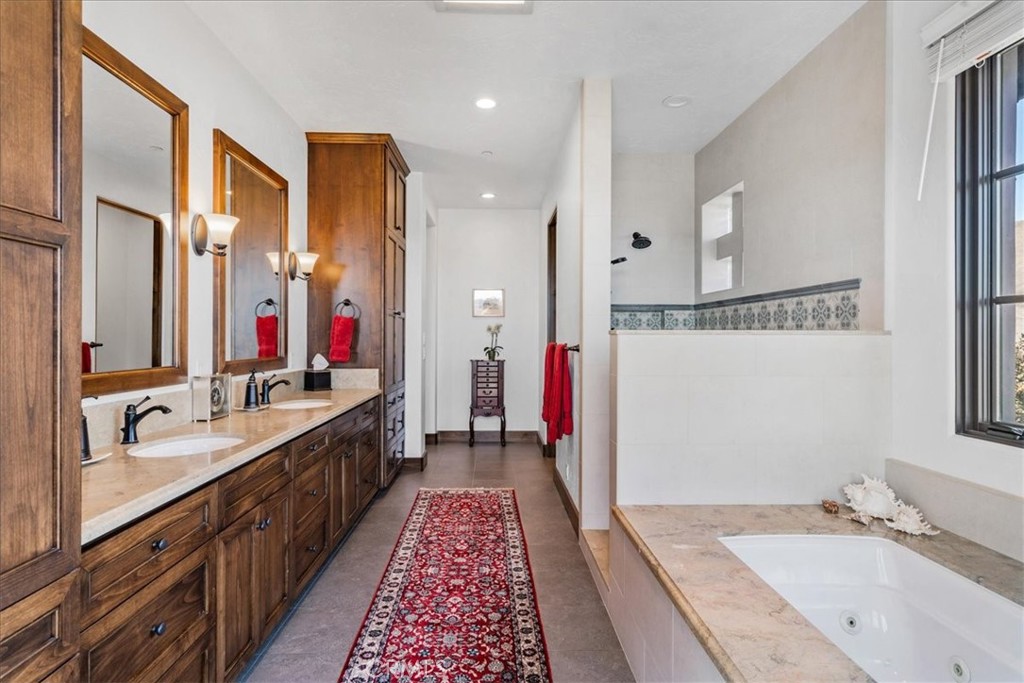 3515 Turri Road San Luis Obispo, CA 93405 - Photo 29 of 73 Primary Bath