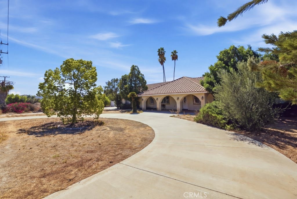 18551 Warren Road Riverside, CA 92508 - Photo 4 of 35 Gallery Image 4