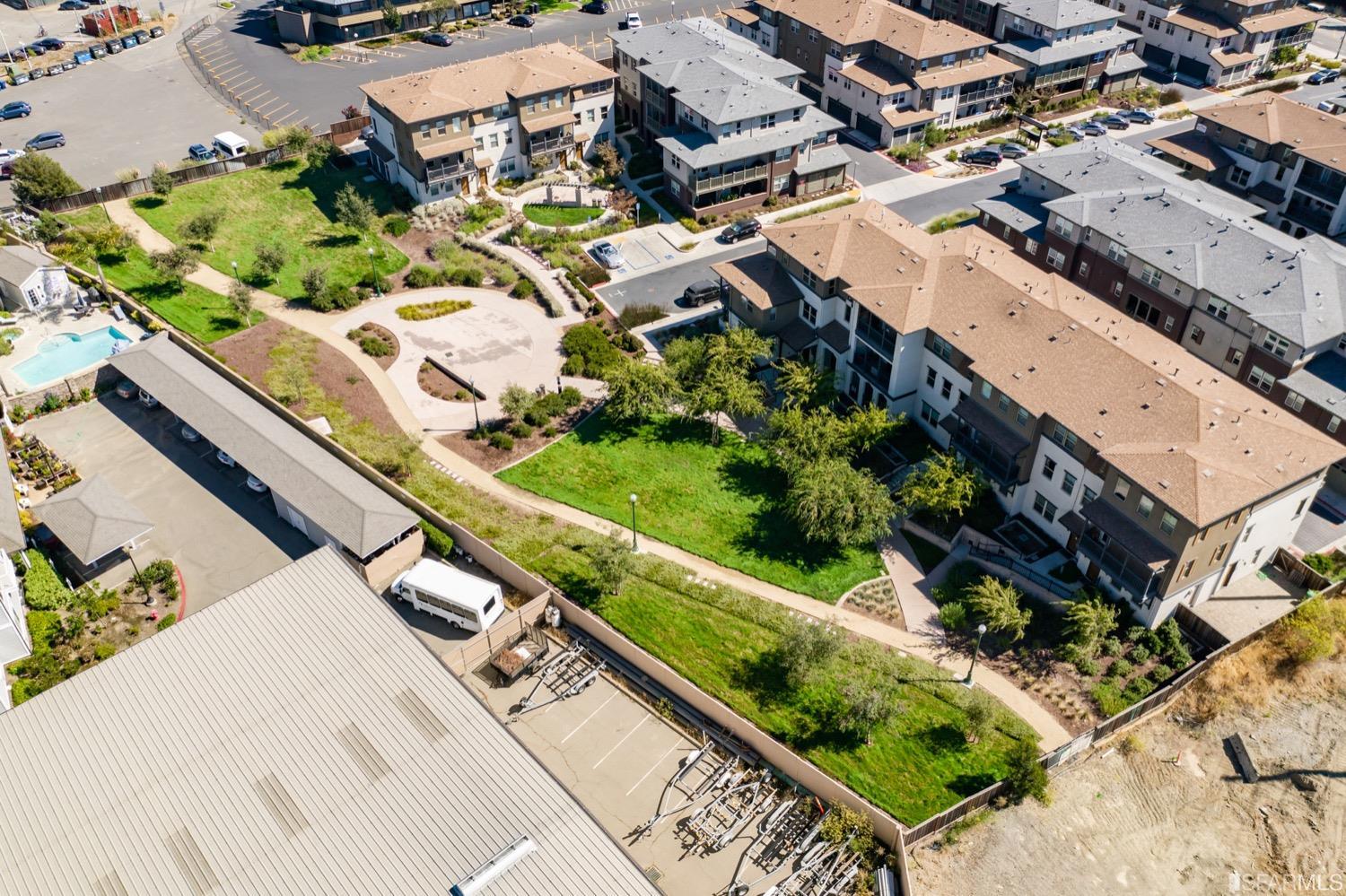 471 Mitchell Avenue Alameda, CA 94501 - Photo 45 of 50 an aerial view of residential houses with outdoor space
