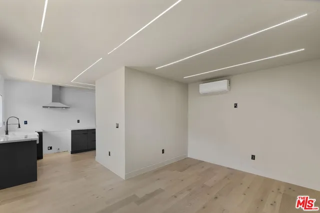 $549,000 | 921 North Benton Way, Los Angeles, CA 90026