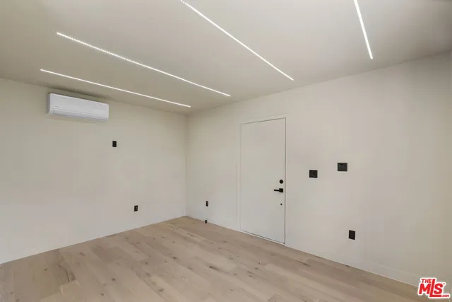 $549,000 | 921 North Benton Way, Los Angeles, CA 90026