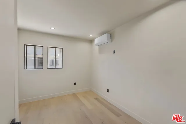 $549,000 | 921 North Benton Way, Los Angeles, CA 90026