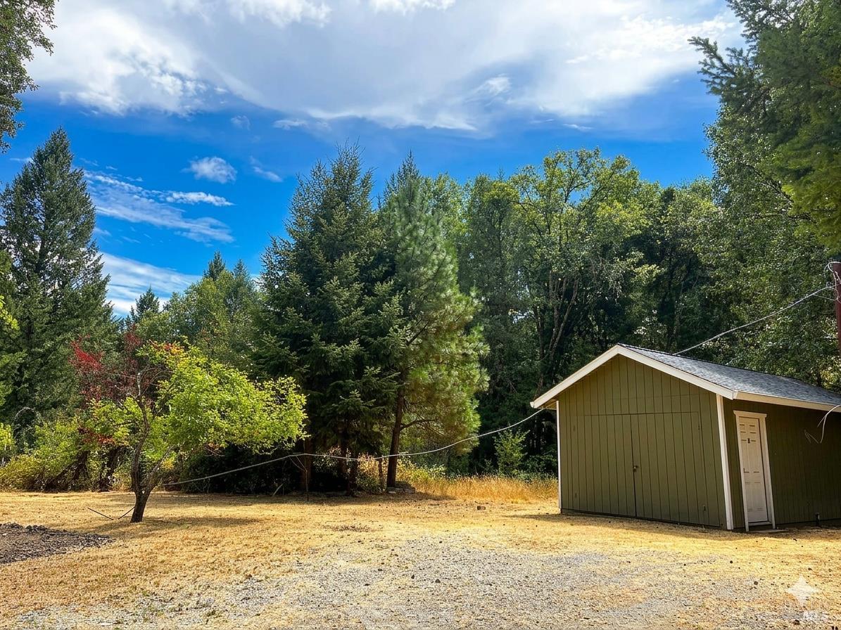 701 Branscomb Road Laytonville, CA 95454 - Photo 3 of 8