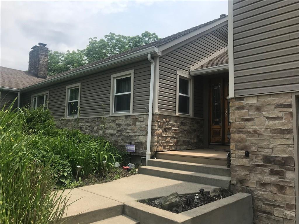 215 Thomas Road Peters Township, PA 15317 - Photo 6 of 24 Approaching the front entrance