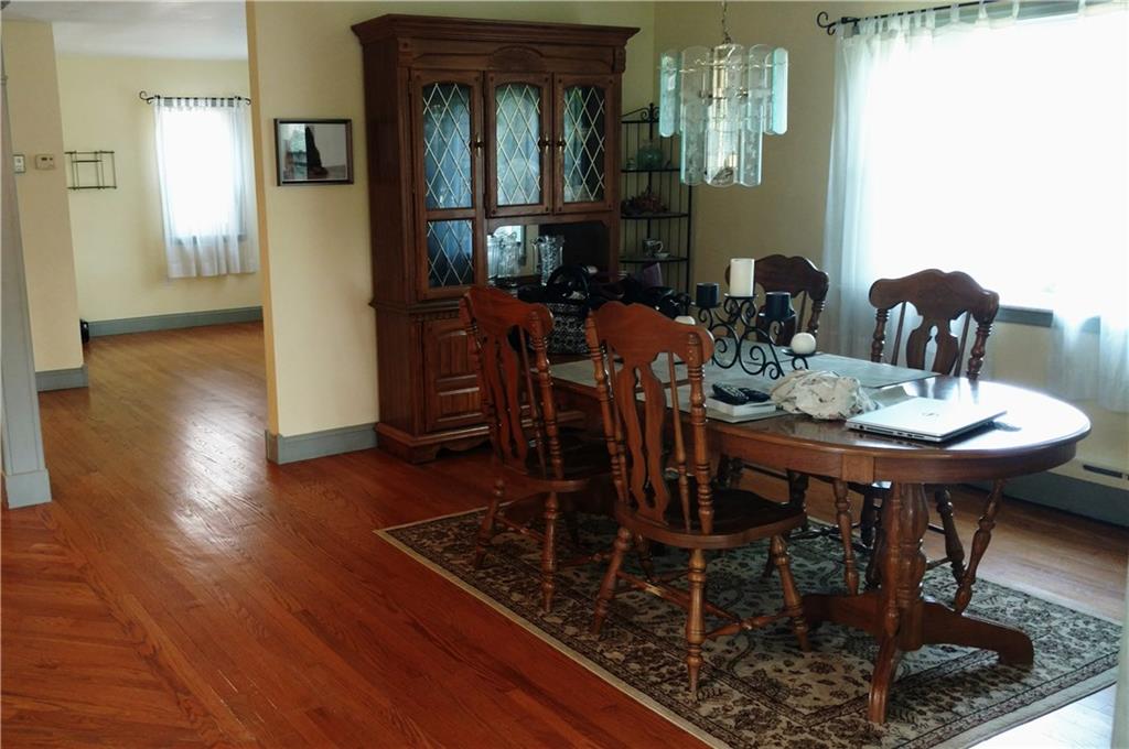 215 Thomas Road Peters Township, PA 15317 - Photo 8 of 24 Dining room