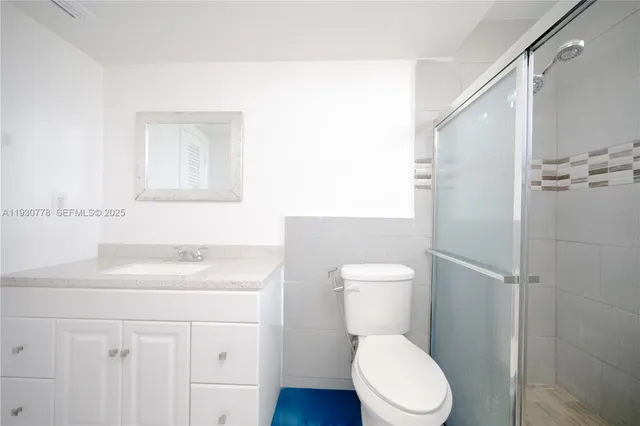 $260,000 | 1551 Northeast Miami Gardens Drive, Unit 225, Miami, FL 33179