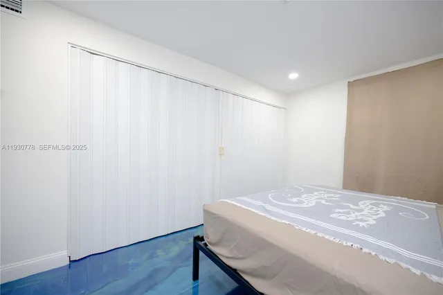 $260,000 | 1551 Northeast Miami Gardens Drive, Unit 225, Miami, FL 33179