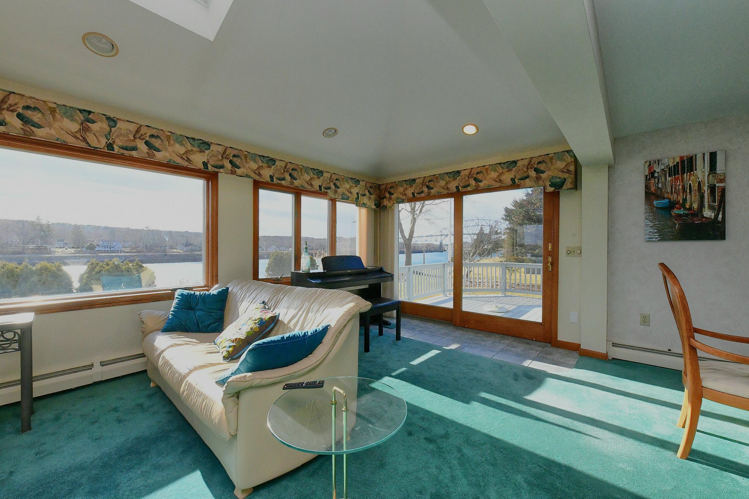 18 Gibbs Road Sagamore Beach, MA 02562 - Photo 16 of 53 2025-12-31-15-11-01-634