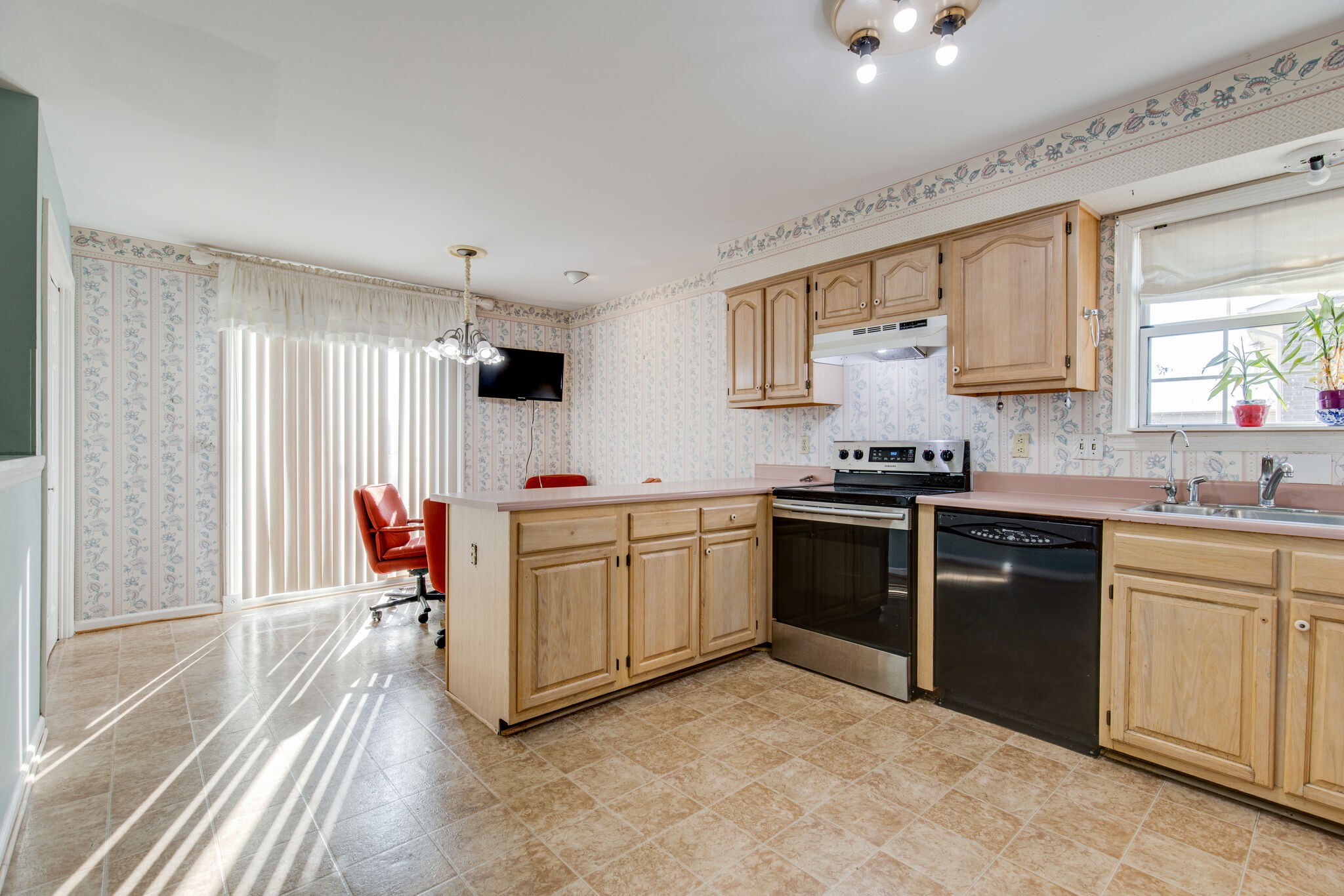 222 Pepper Ridge Circle Antioch, TN 37013 - Photo 14 of 23 Gallery Image 14