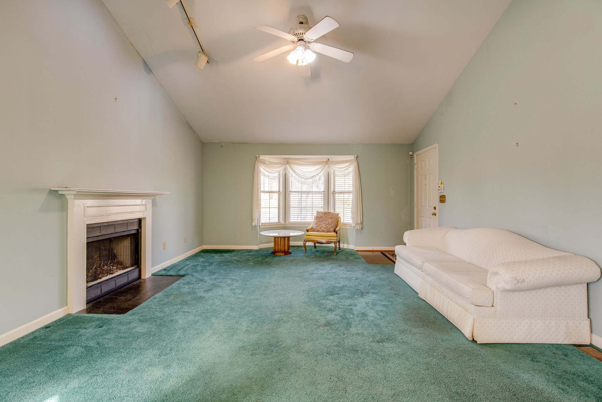 222 Pepper Ridge Circle Antioch, TN 37013 - Photo 17 of 23 Gallery Image 17