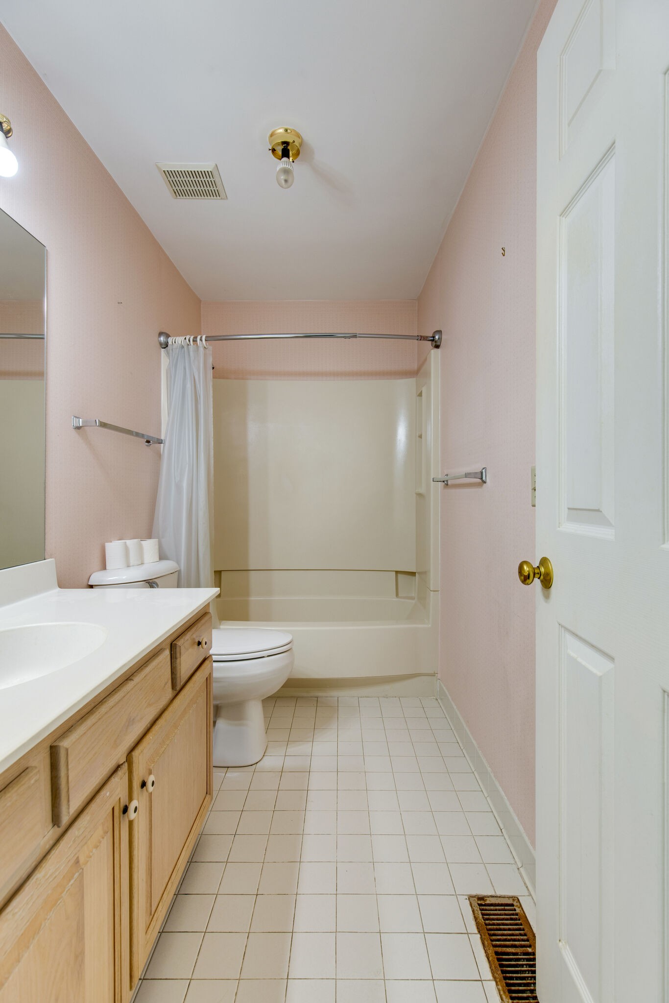 222 Pepper Ridge Circle Antioch, TN 37013 - Photo 19 of 23 Gallery Image 19
