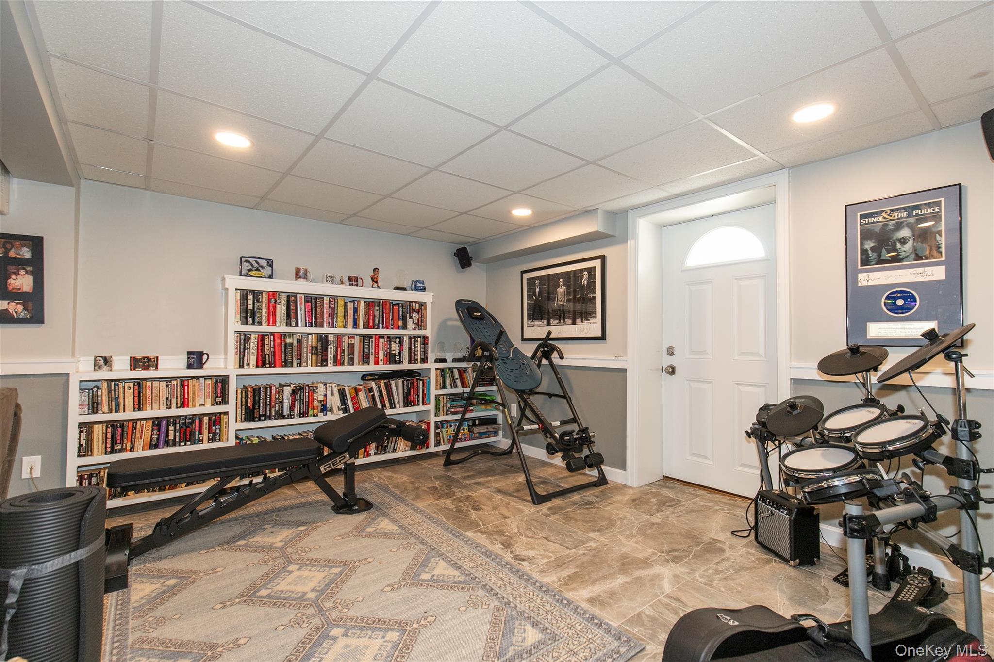25 Bentley Road Plainview, NY 11803 - Photo 8 of 43 Gallery Image 8