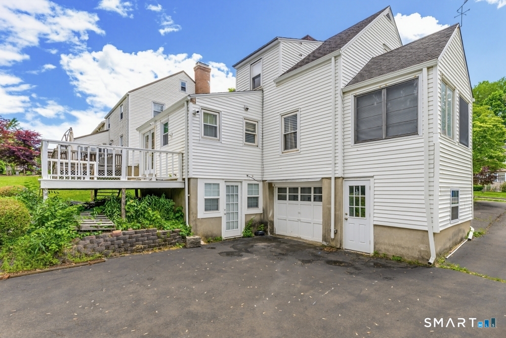 98 Woodmere Road West Hartford, CT 06119 - Photo 6 of 40