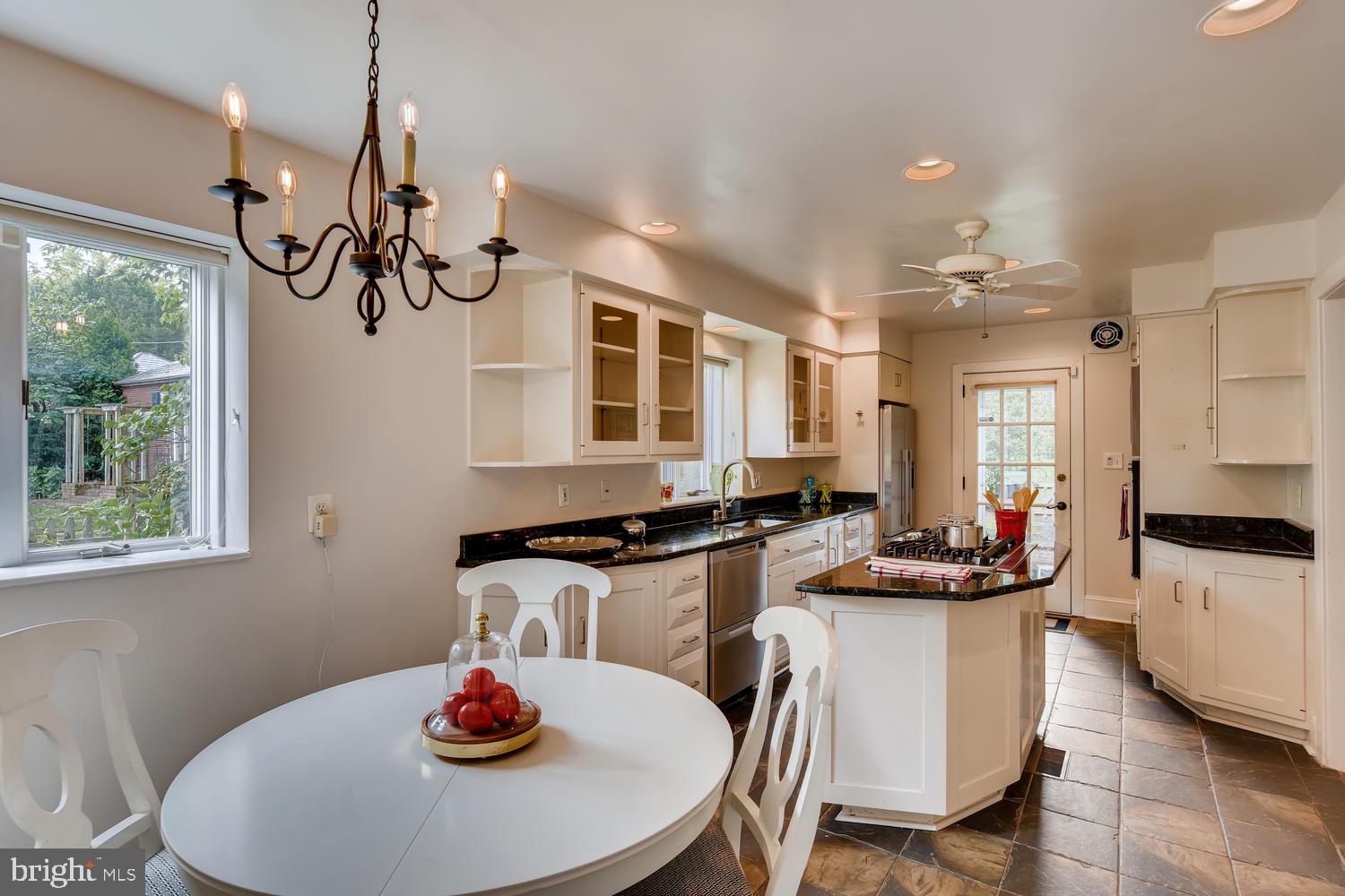 117 Witherspoon Road Baltimore, MD 21212 - Photo 11 of 35