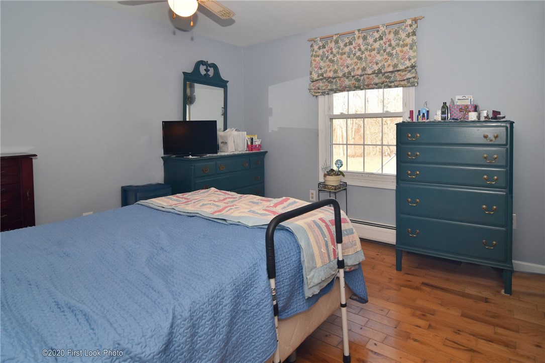 57 Serpentine Road Warren, RI 02885 - Photo 13 of 27 Gallery Image 13