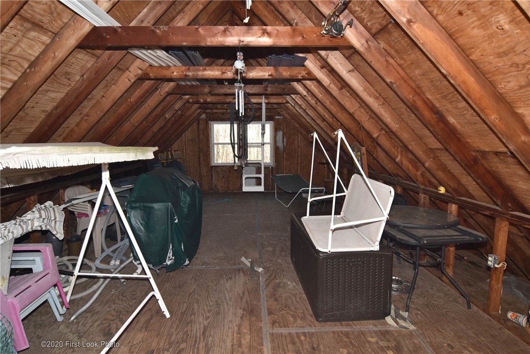 57 Serpentine Road Warren, RI 02885 - Photo 19 of 27 Gallery Image 19