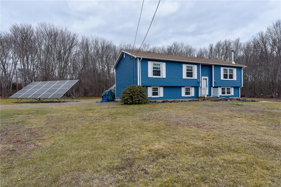 57 Serpentine Road Warren, RI 02885 - Photo 2 of 27 Gallery Image 2