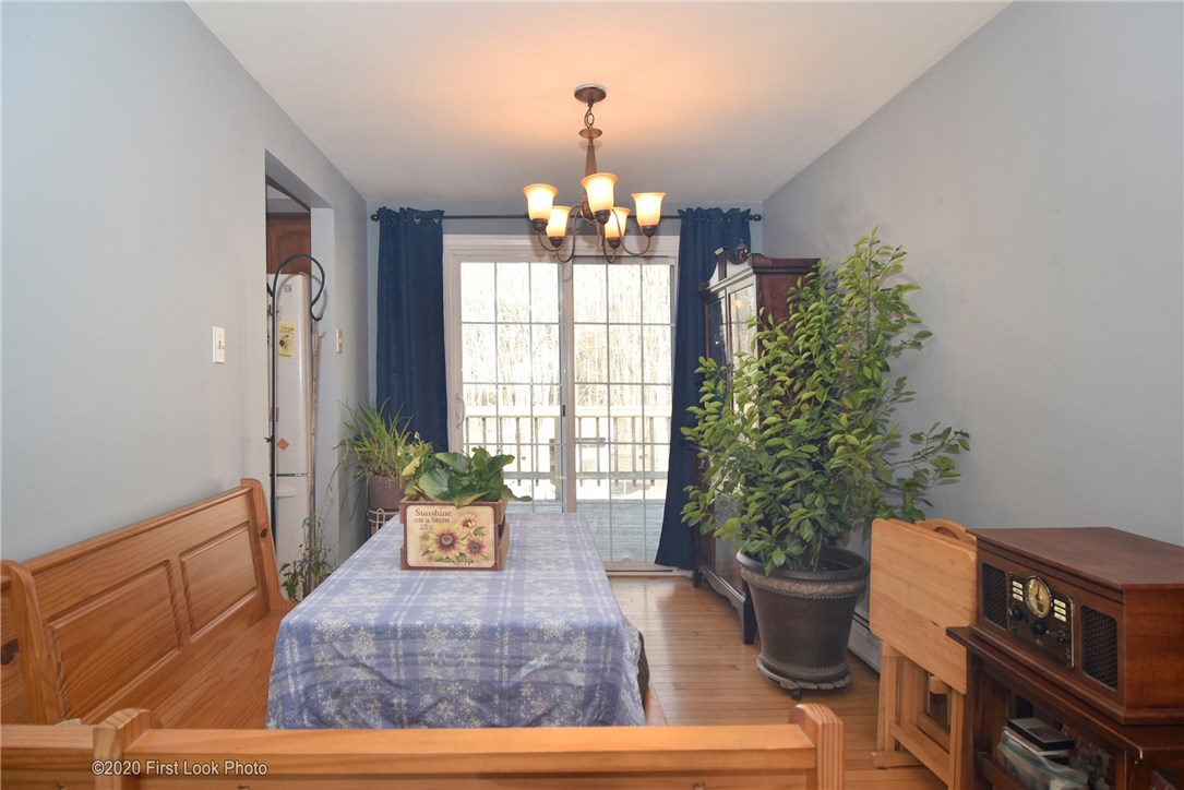 57 Serpentine Road Warren, RI 02885 - Photo 6 of 27 Gallery Image 6