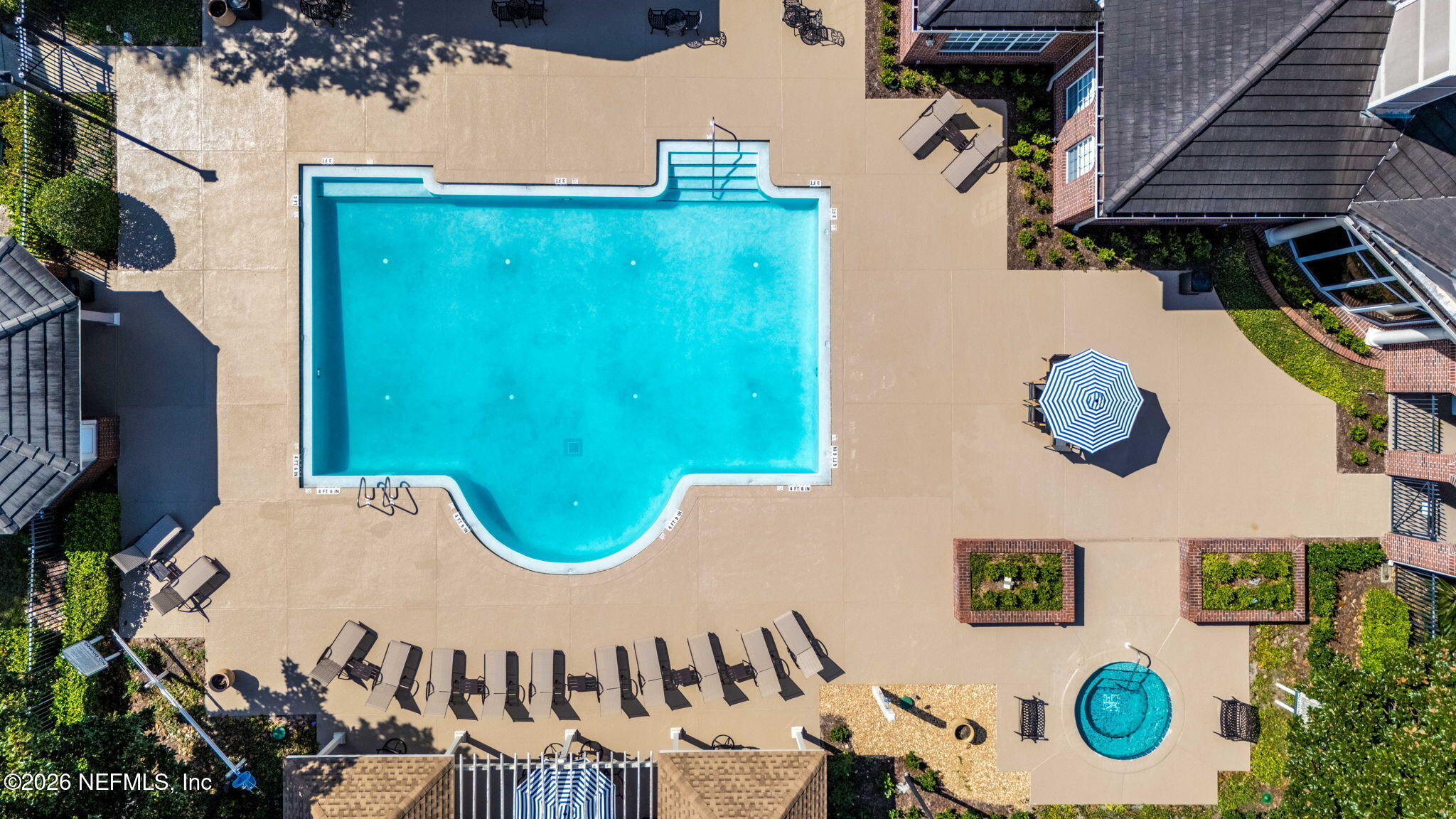 10901 Burnt Mill Road, Unit 104 Jacksonville, FL 32256 - Photo 4 of 29 sparkling Pool