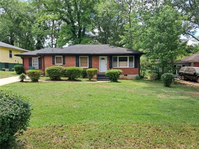 $1,400 | 2174 Whites Mill Road, Decatur, GA 30032