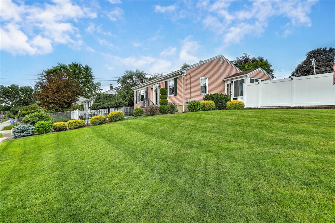155 Curry Road Cranston, RI 02920 - Photo 2 of 29